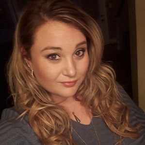 Meet your Posher, Tiara